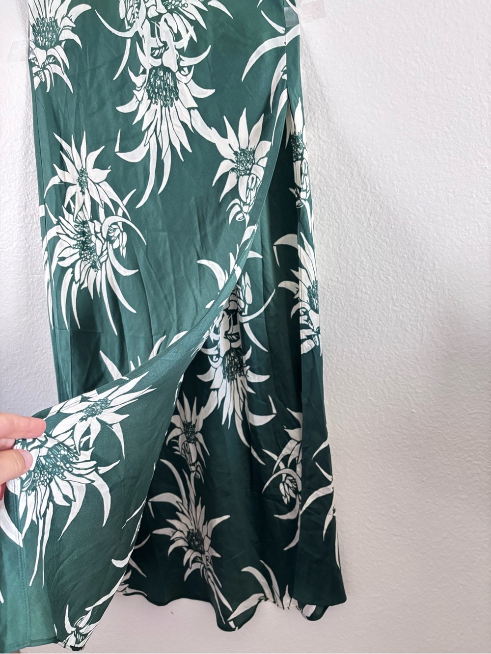 Rag and Bone Larissa Silk Slip Dress in Green Multi Size: 00 - Picture 6 of 16
